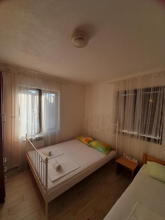 Apartments Nikovic Рисан Екстериор снимка